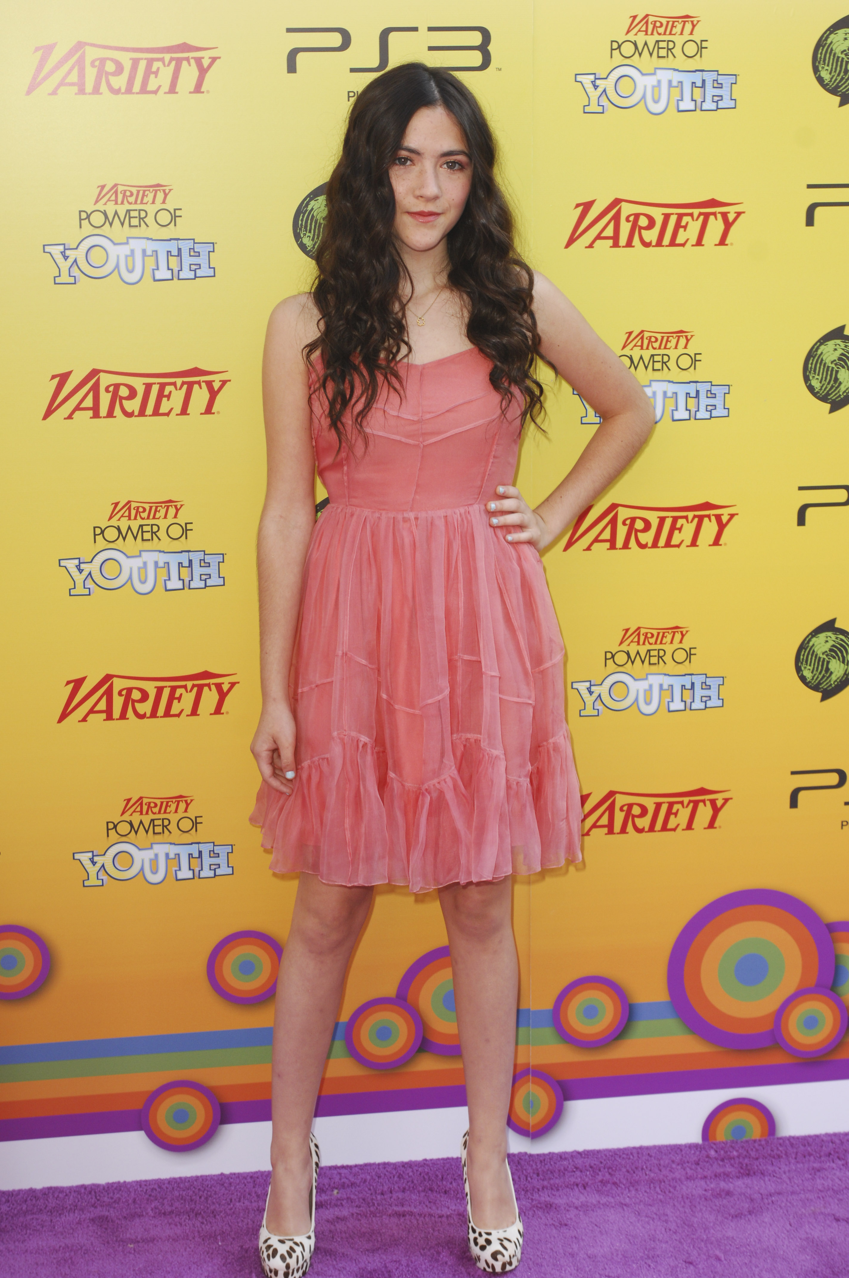 Isabelle Fuhrman 5 th Power Of Youth J 0001 011
