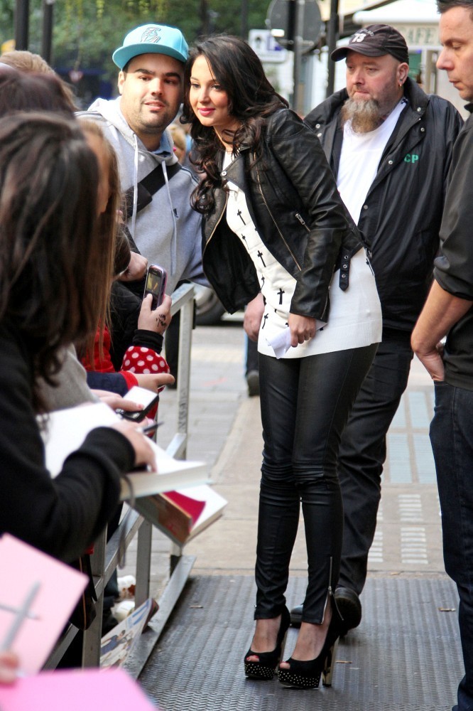 Tulisa Contostavlos 30 09 2012 01 l
