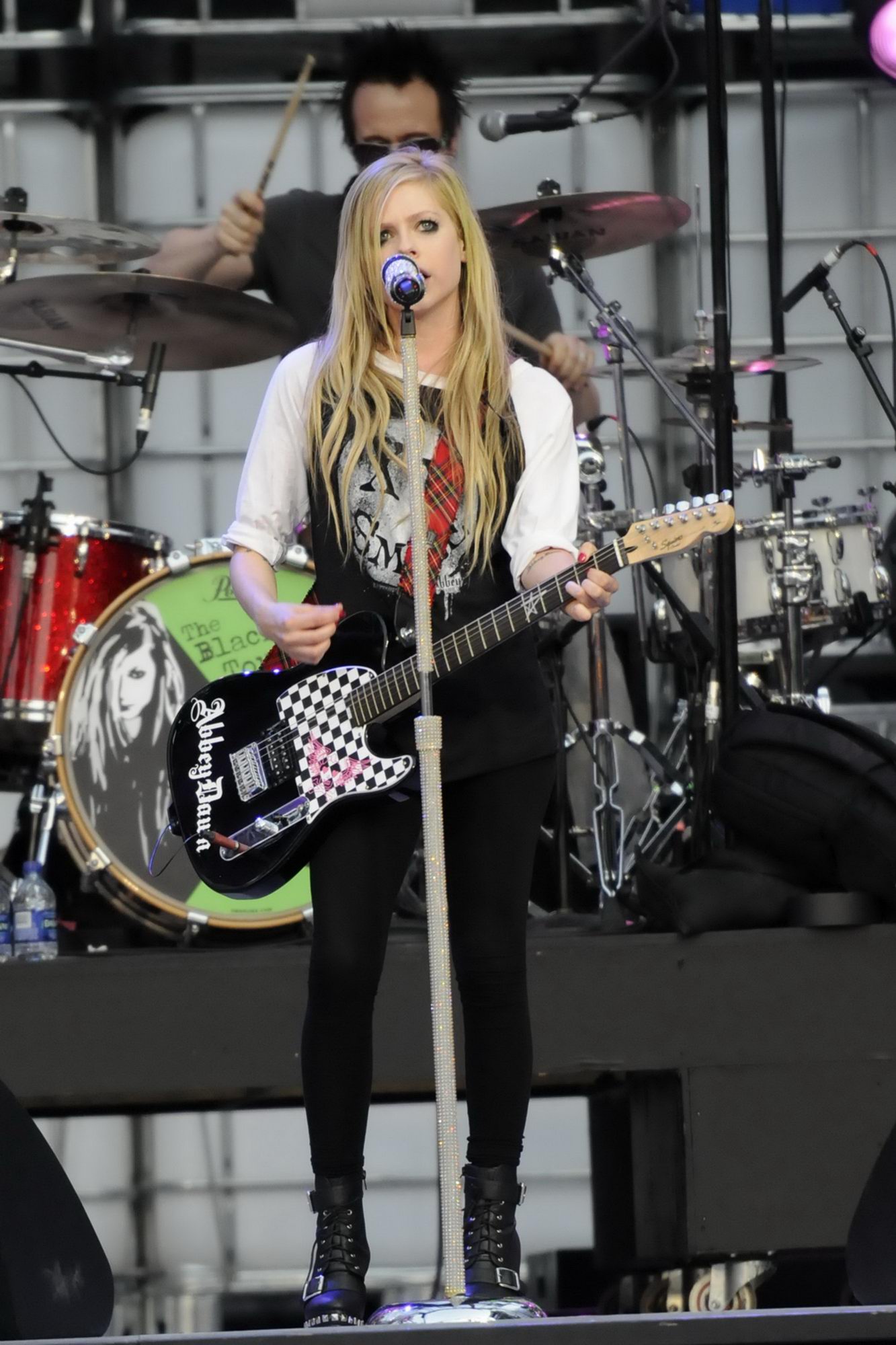 Avril Lavigne Kosty 555 info 0003