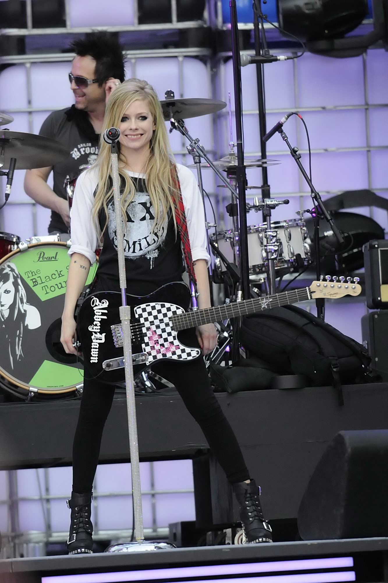 Avril Lavigne Kosty 555 info 0015