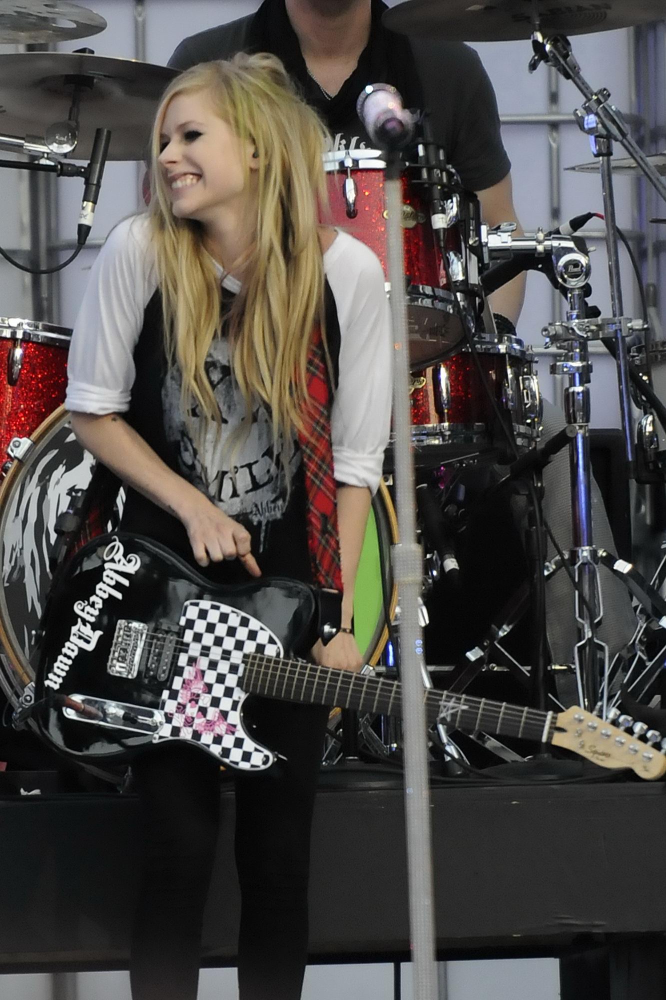 Avril Lavigne Kosty 555 info 0004
