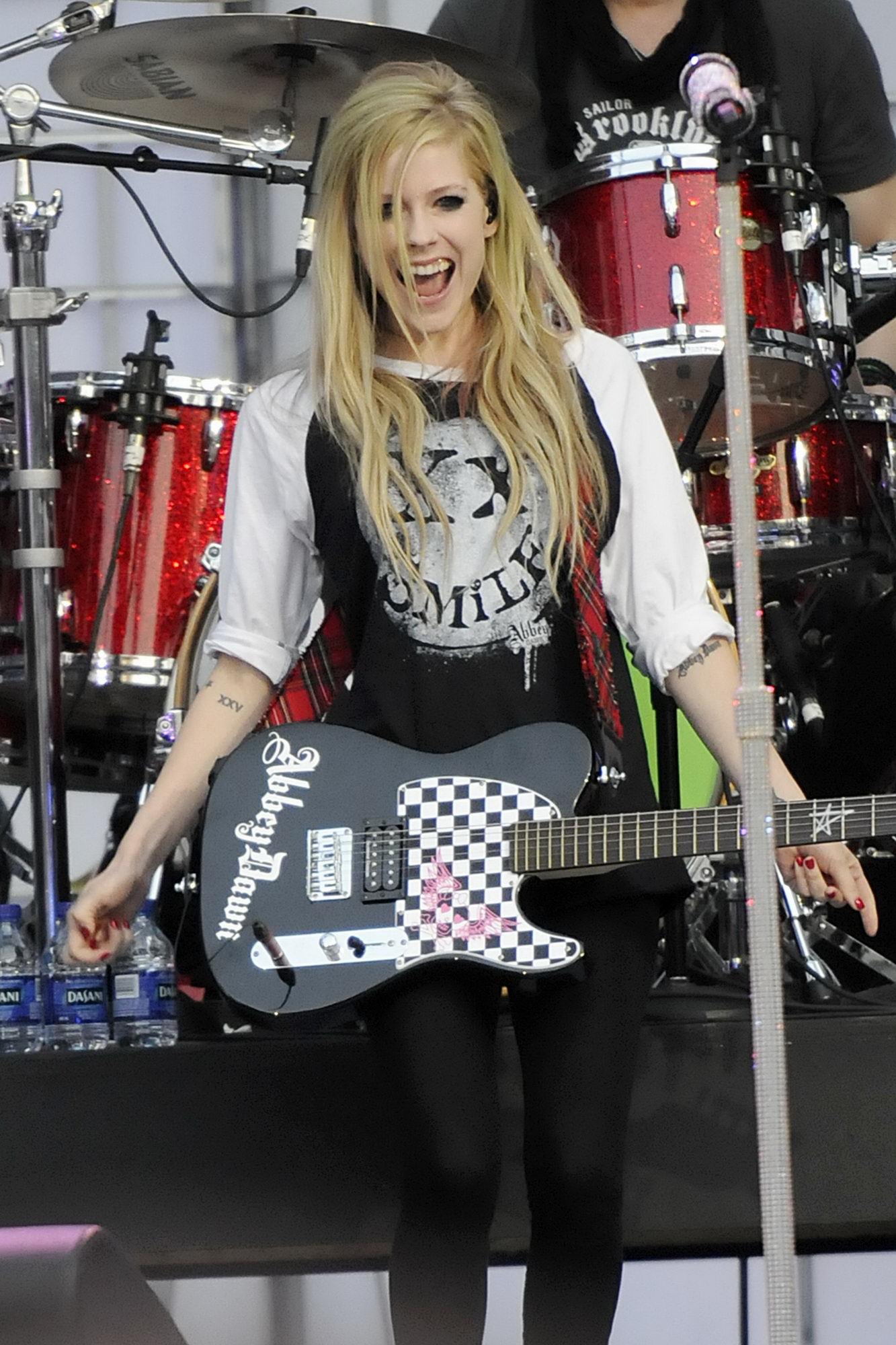 Avril Lavigne Kosty 555 info 0005