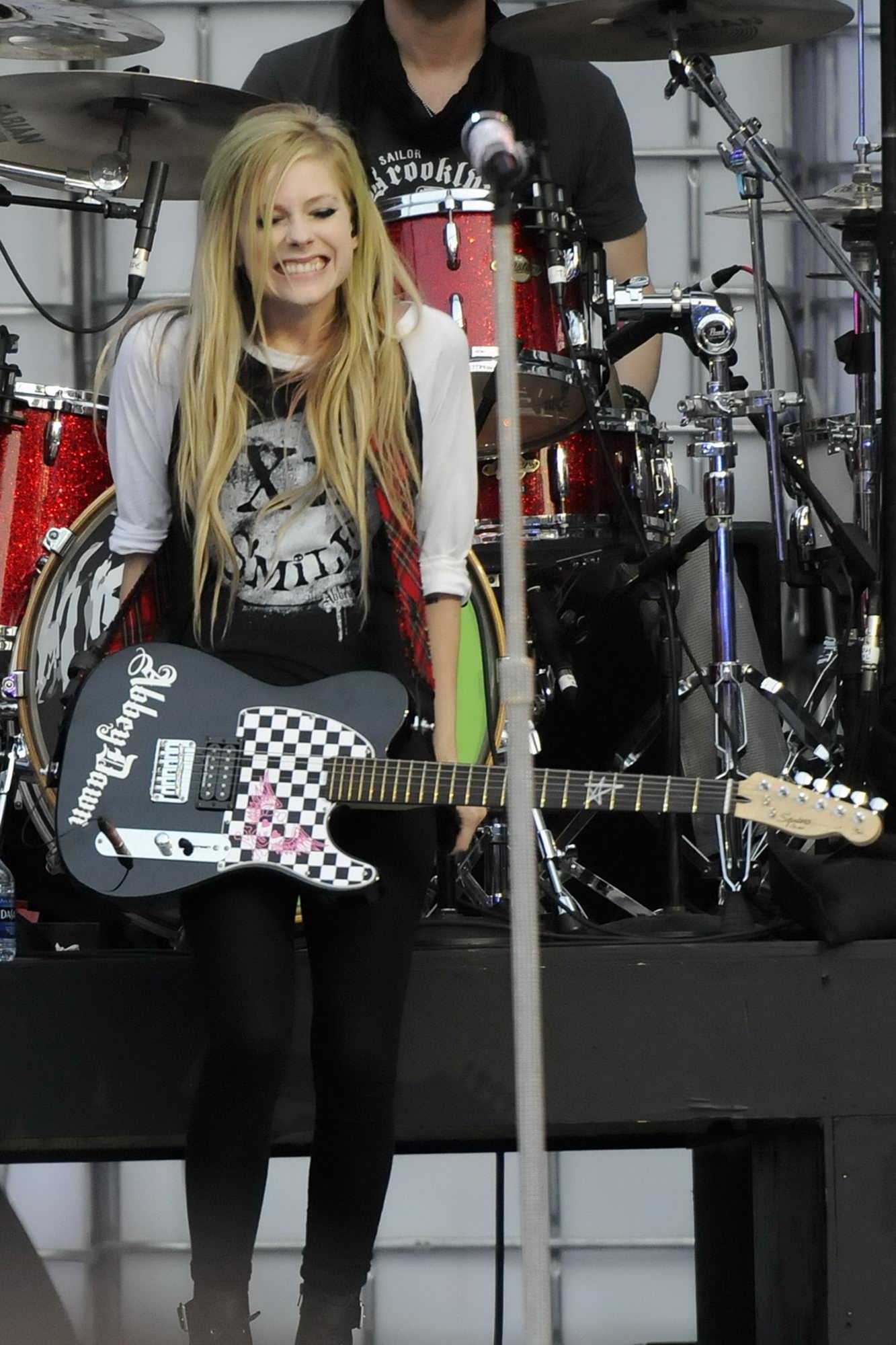 Avril Lavigne Kosty 555 info 0010