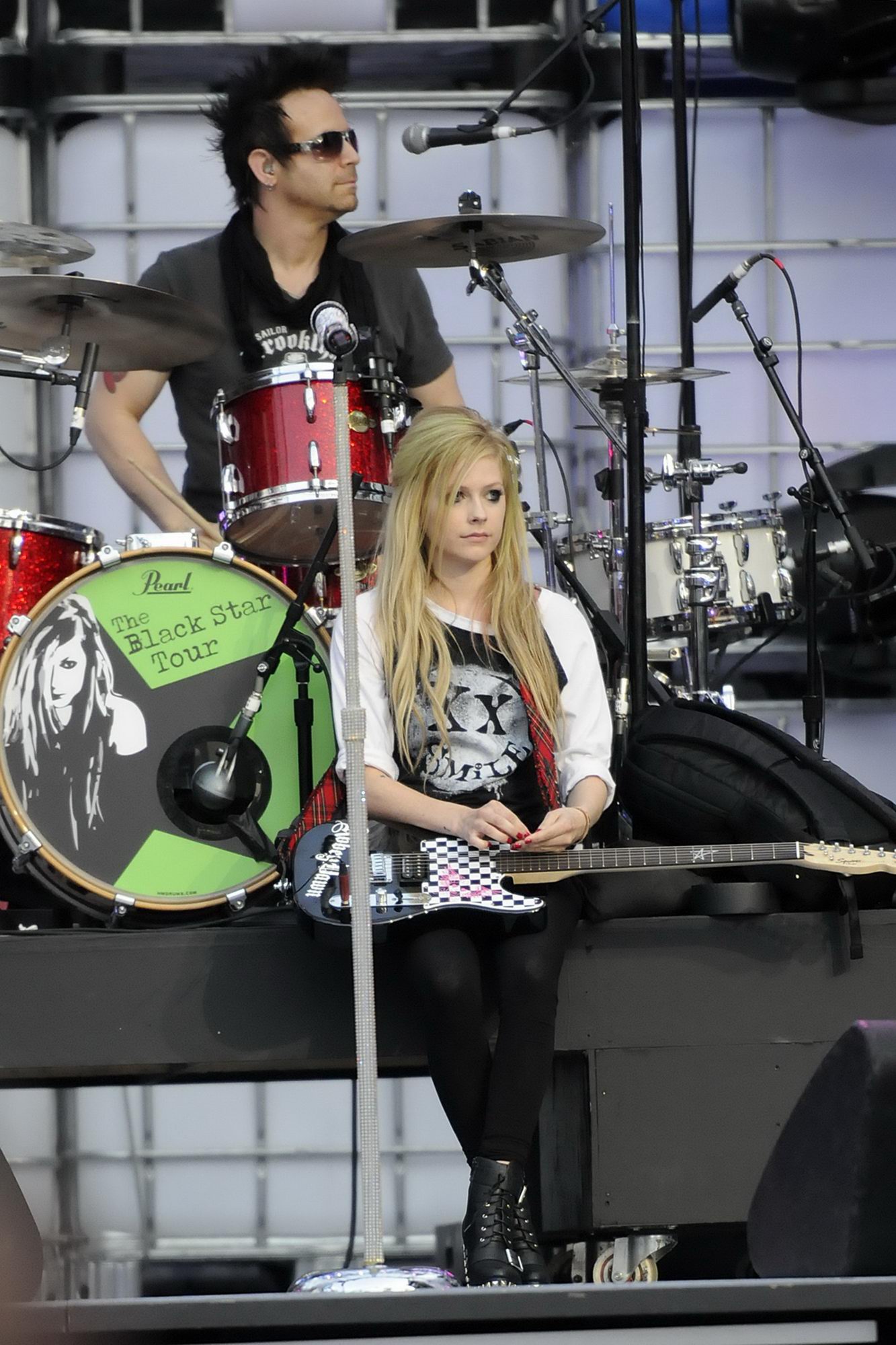 Avril Lavigne Kosty 555 info 0009