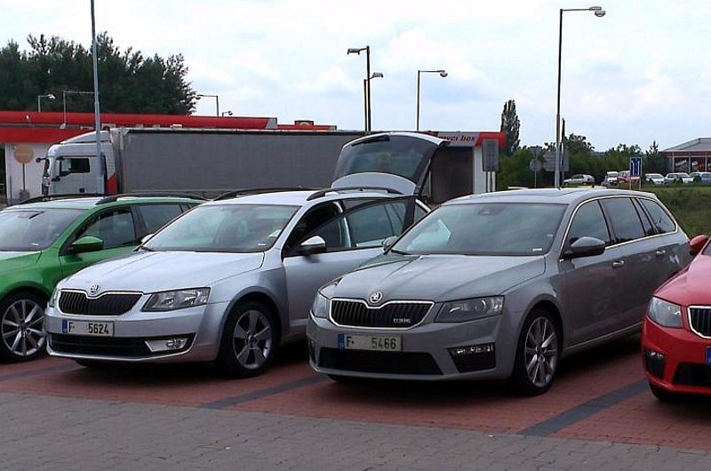 Octavia RS Czech Parking Lot 43